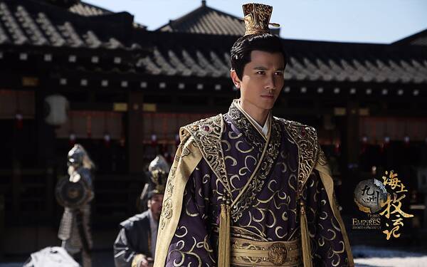 《牧云记》彭冠英演绎痴情皇子 片场变"孤独患者"