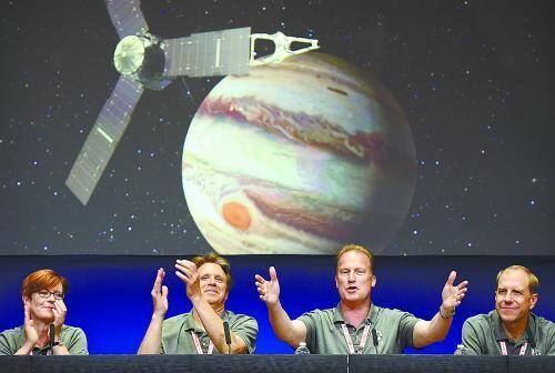 "朱诺"成功扑入木星怀抱 成为木星"人造卫星"