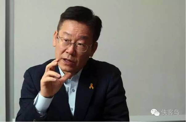 在社交网络上发言说,"统治大韩民国的是借用了朴槿惠身体的崔太敏的魂