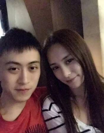 香港女团twins成员阿娇(钟欣潼)3月曝出与上海富二代秦奋展开新恋情