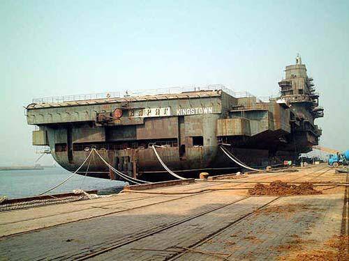 资料图:刚回国时的瓦良格号