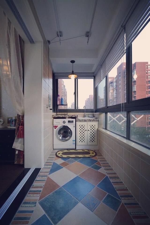 怎么装饰阳台 669b191eaa2db53_w640_h958.jpg