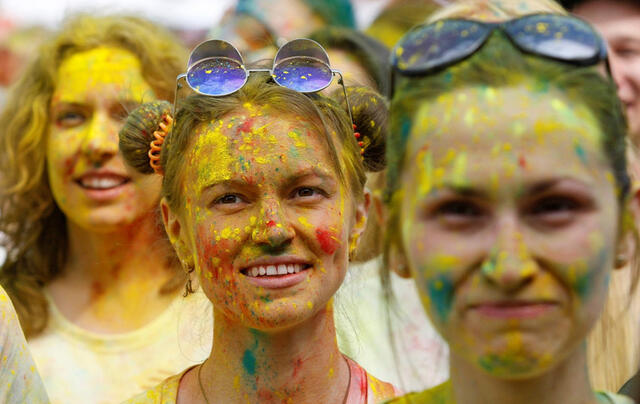 乌克兰基辅迪纳摩举行彩色跑