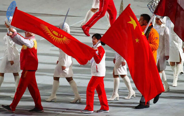 闭幕式-中国代表团入场 刘秋宏担任旗手