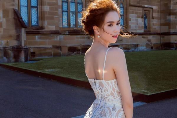 越南第一美人让网友惊呼:原来这里美人如云