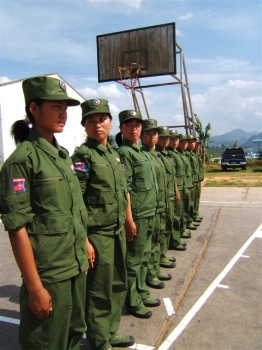 缅甸2020年内战女人图片