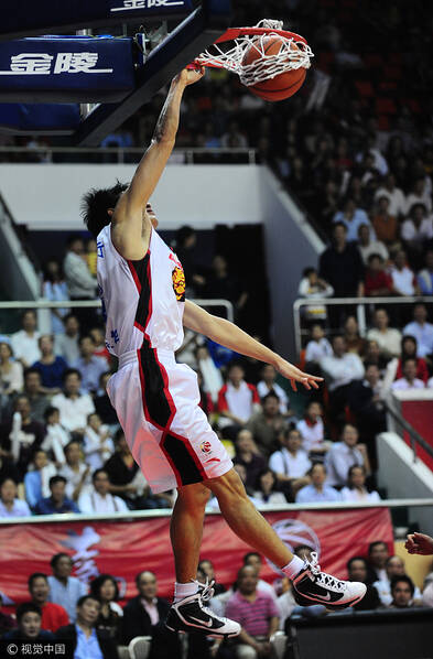 陈江华退役 奥运会晃过科比成为经典