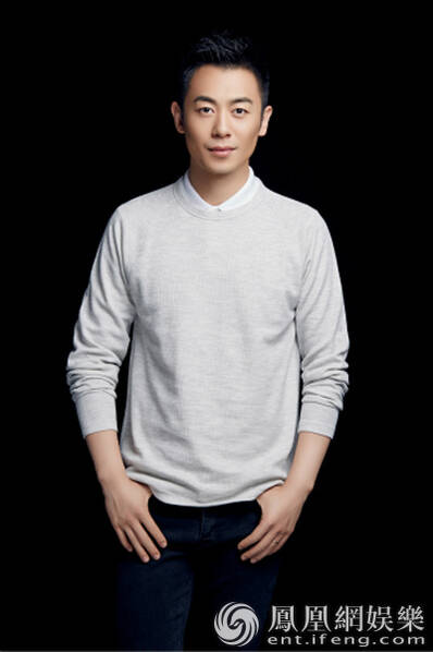 此前朱亚文与汤唯在电影《黄金时代》中的合作让人印