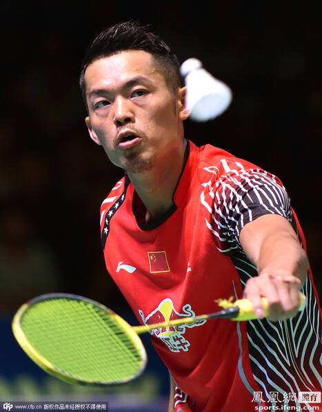 林丹夺个人年度超级赛首冠 赛后脱衣嘶吼庆祝