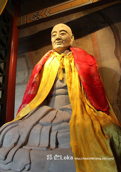 【转】凤凰网 盘点最著名的"活菩萨":肉身千年不腐如活人