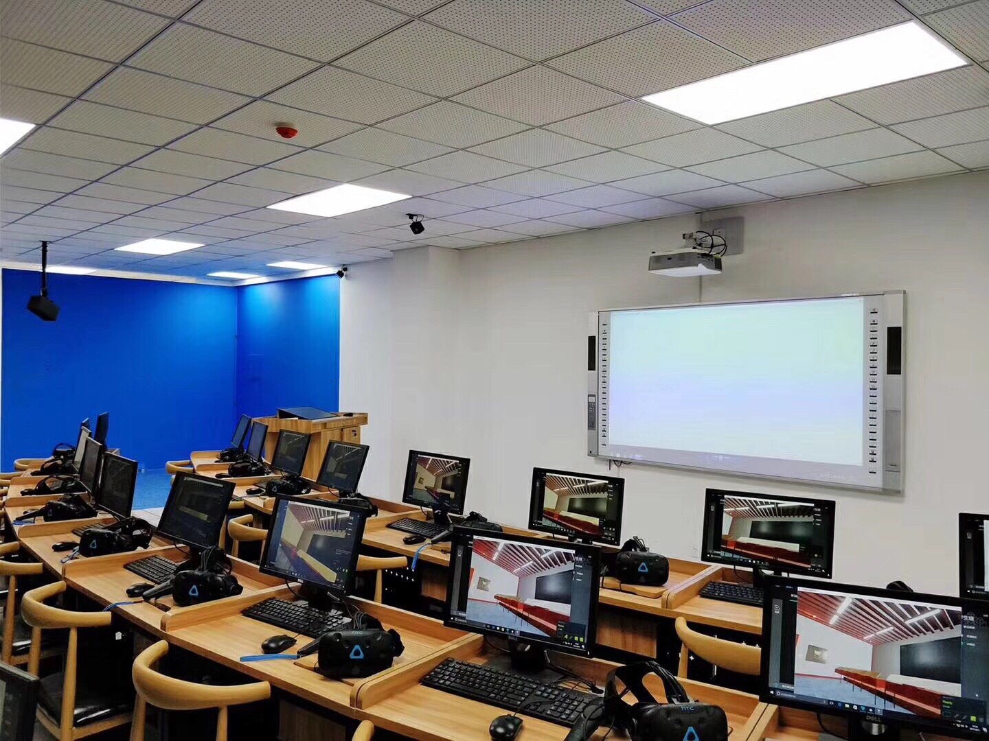 vr走进高校 虚拟现实助推教学模式升级