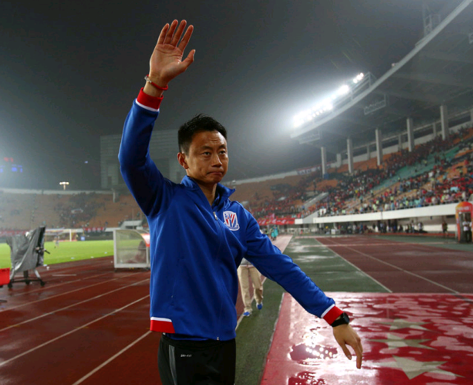 李帅险成罪人!门前低级失误不应该 飙脏话自责