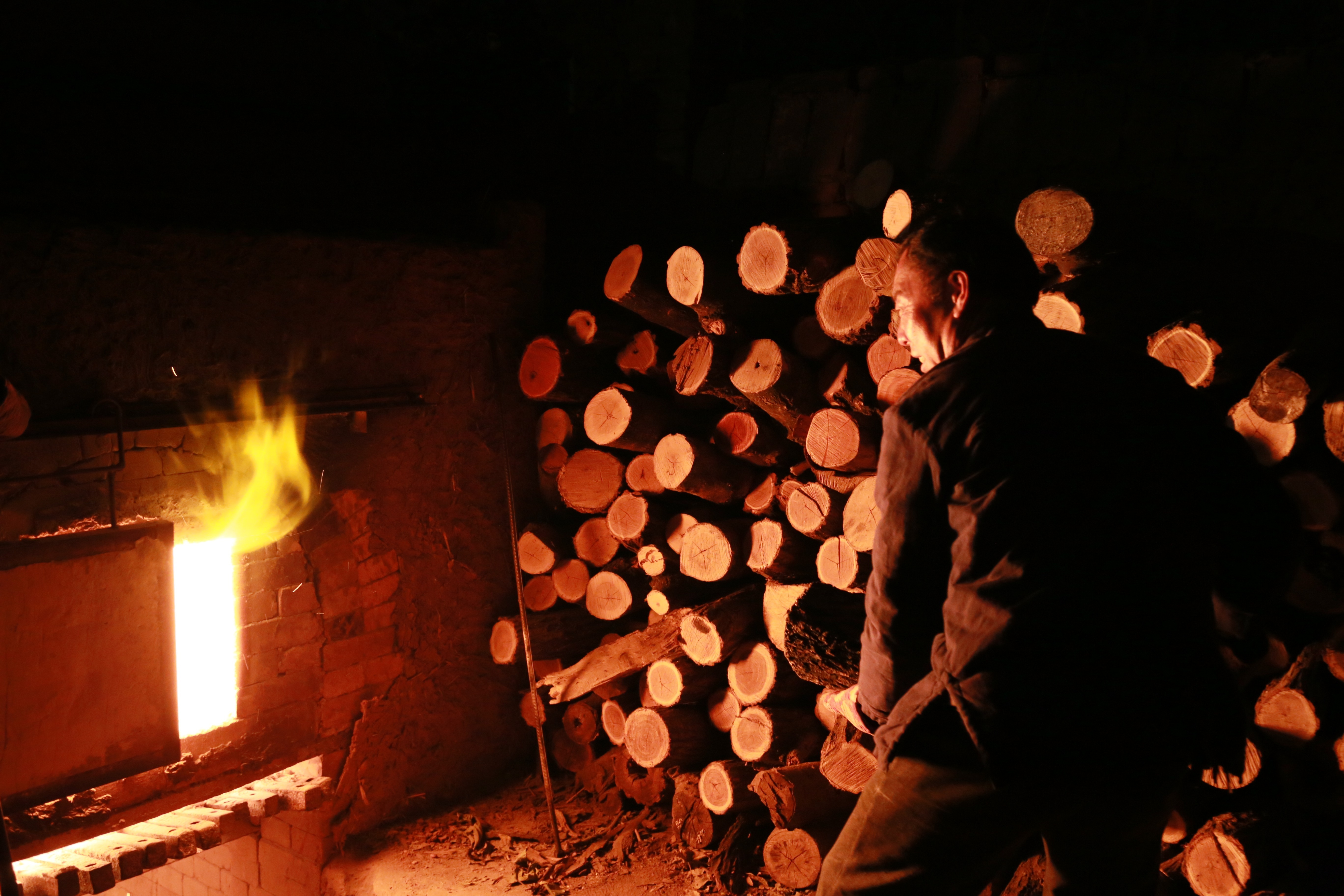 他痴迷陶瓷30年,竟让山村里的泥土变成黄金