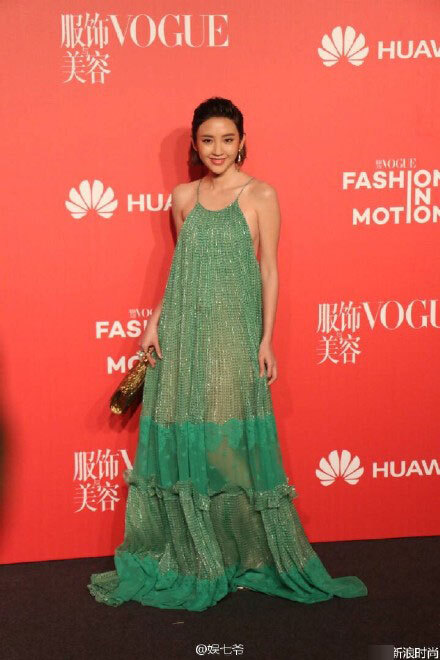 女明星穿透视装千奇百怪,只有她是最美的