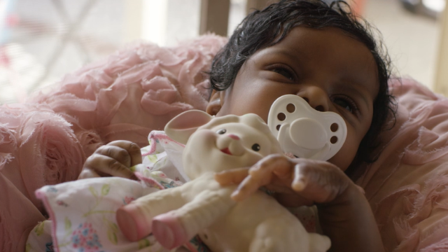 国外仿真婴儿娃娃超逼真可爱又有点可怕