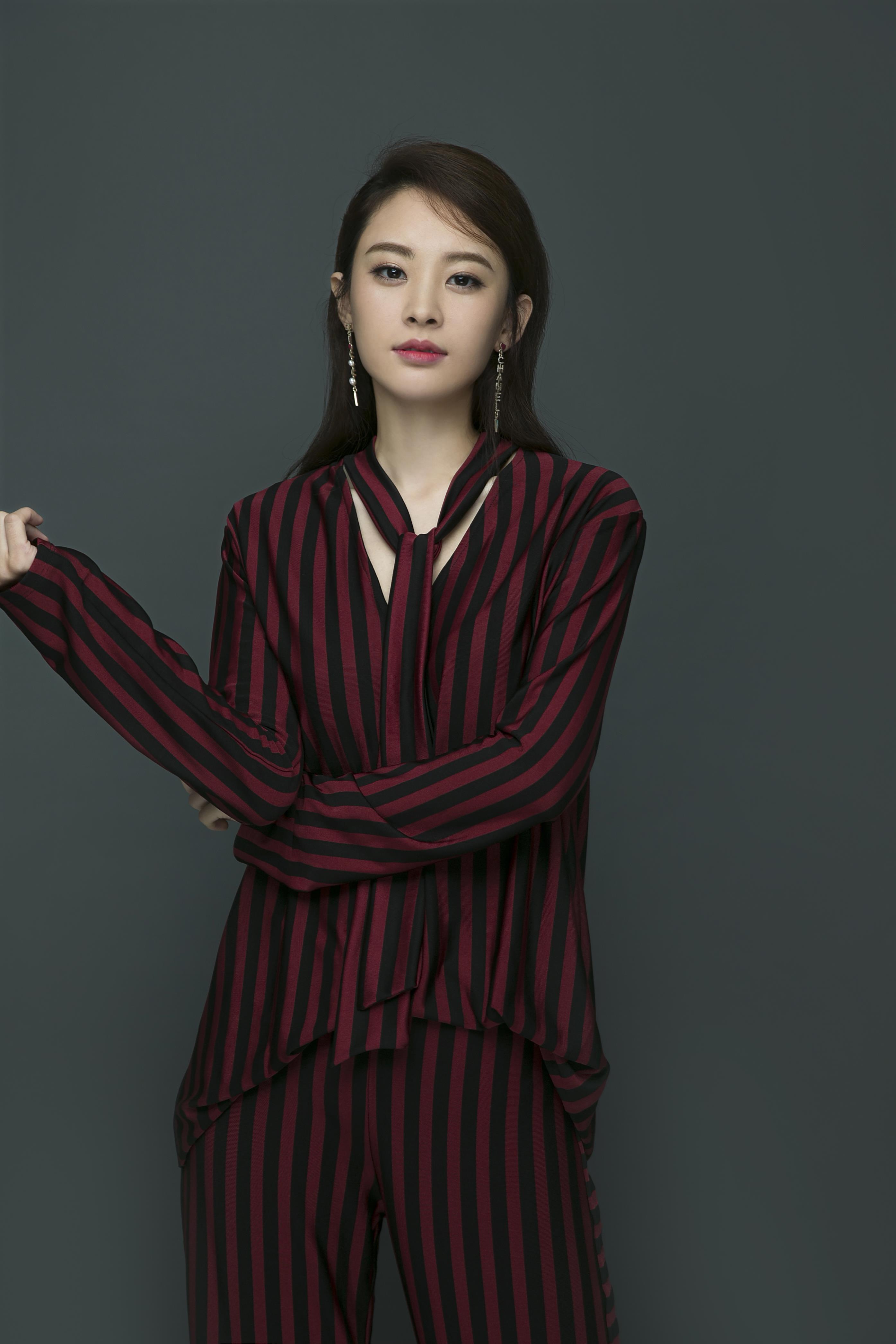 郝好新戏极客江湖开工晨戏夜戏连拍被赞敬业