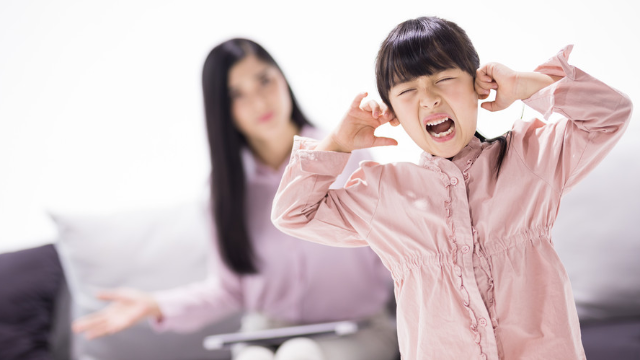 总把别人家孩子挂嘴你的这种行为对孩子的伤害看完让你心惊胆战