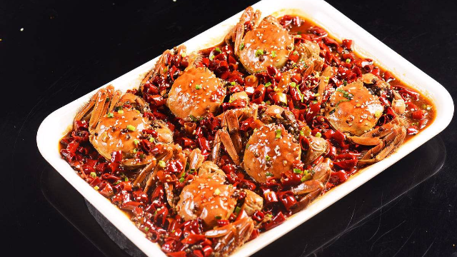 香辣海鲜不同于海边人的做法特别而好吃