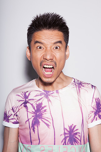 杨皓宇继承者玩潜伏上演辣眼女装秀