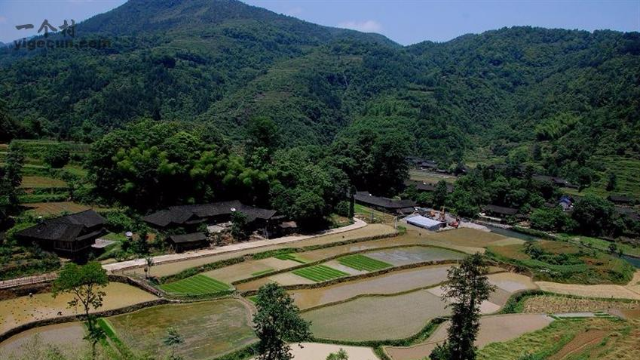 记住乡愁下寨村疏财重义