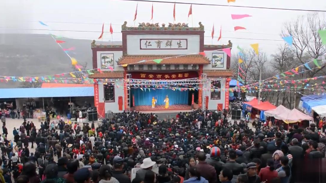 秦安刘坪二爷庙庙会精彩不断