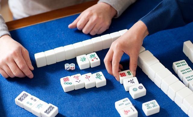 打麻将10打9输?记住这2个妙招,包你一直赢,不信你试试__凤凰网
