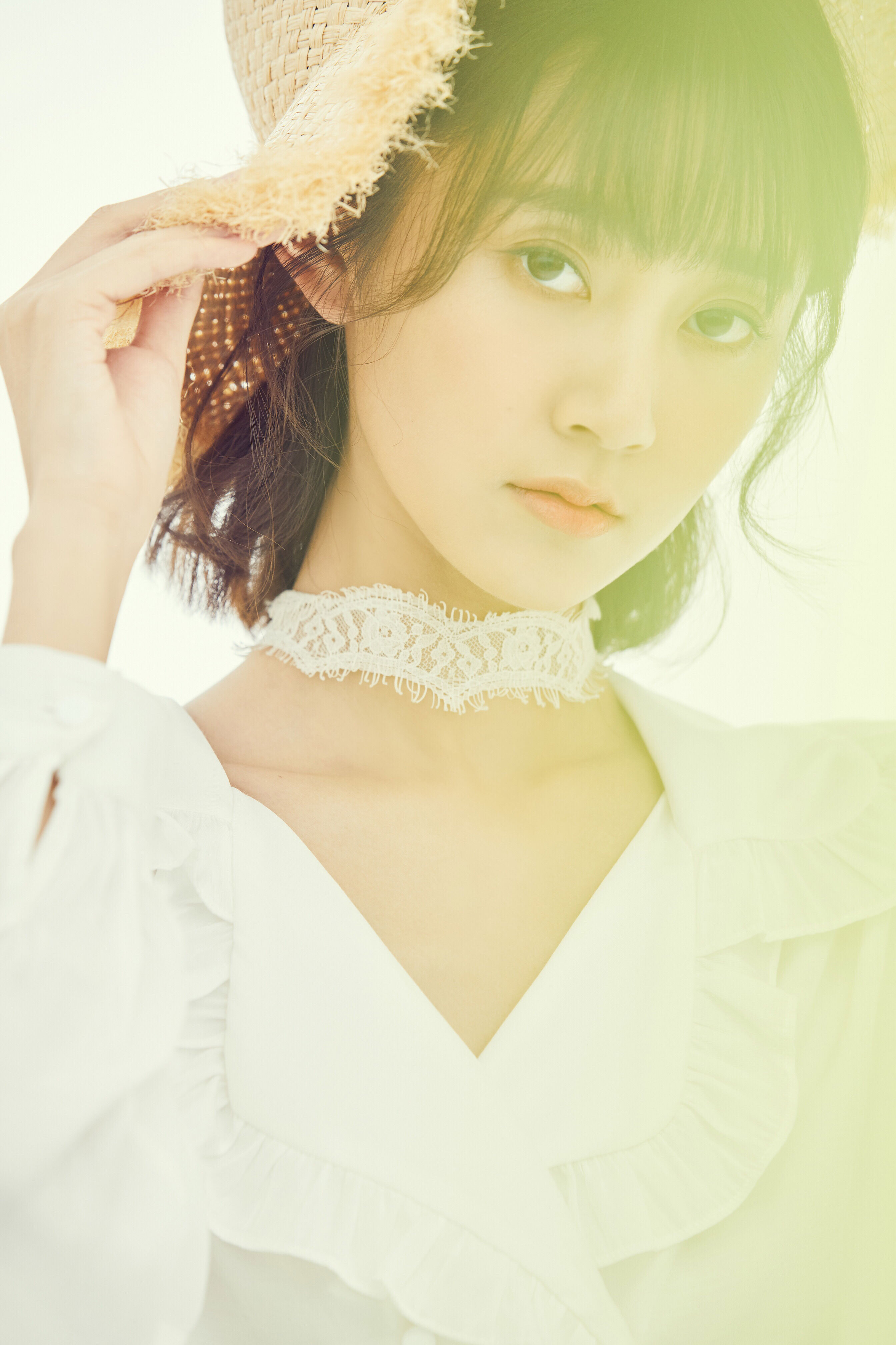 魏小也曝初夏写真 灿烂笑容尽显纯粹甜美_凤凰网娱乐_凤凰网