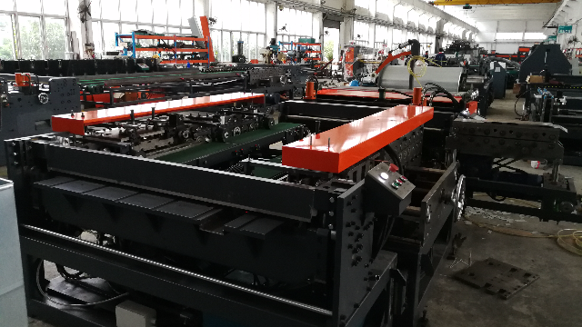 广州康美风2018新型全功能风管生产线