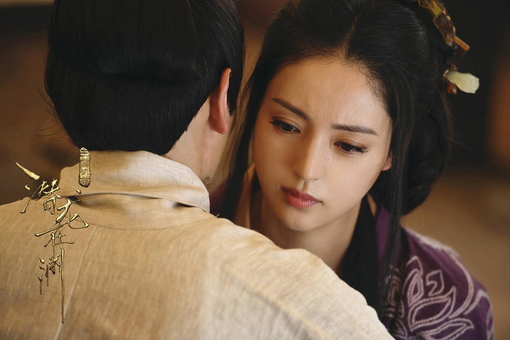 董璇《三国机密》真实身份揭开 献舞救人脑力获赞