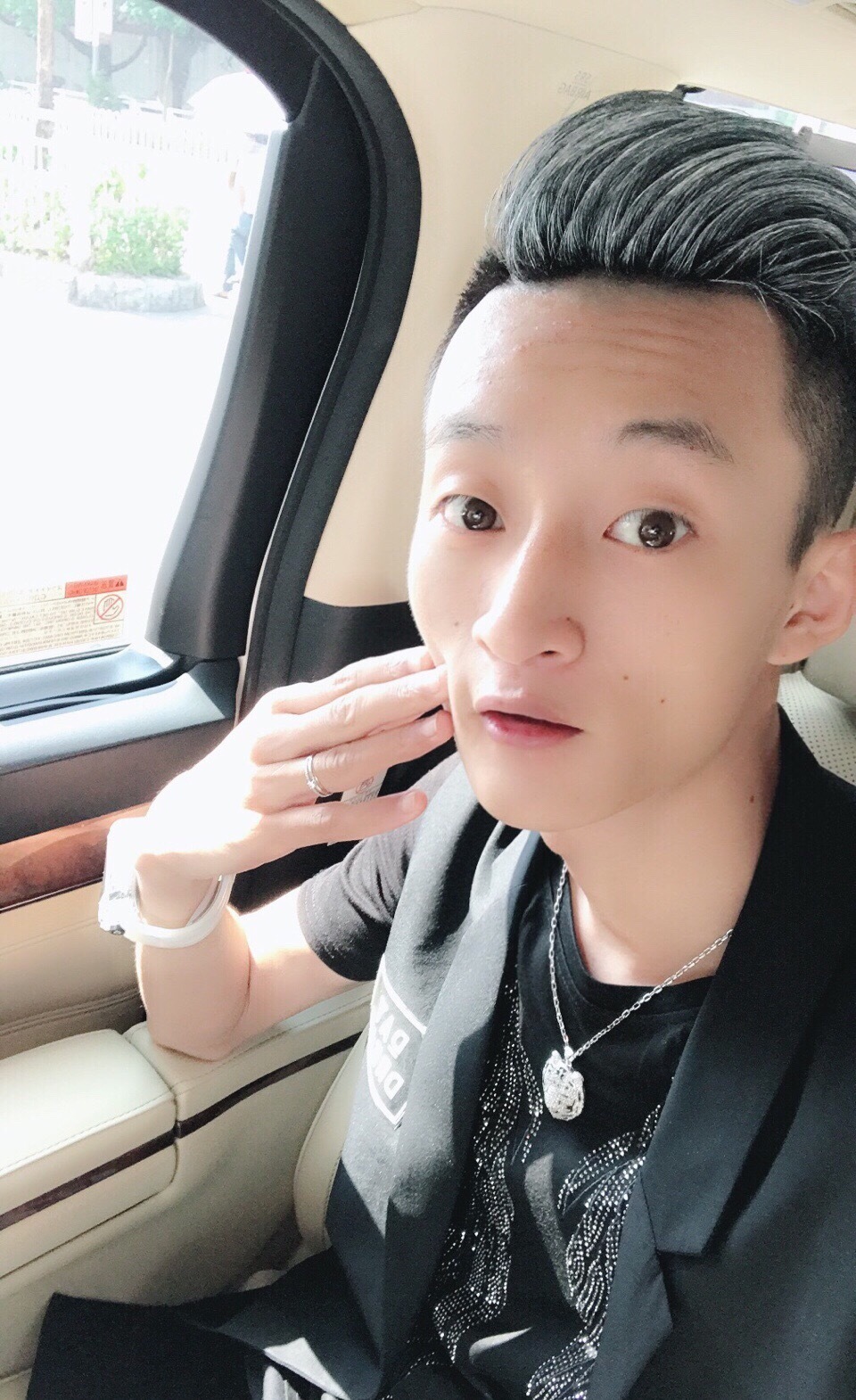 快手王小佳娜美上演抢榜大战,不念昔日同门情反目成仇!