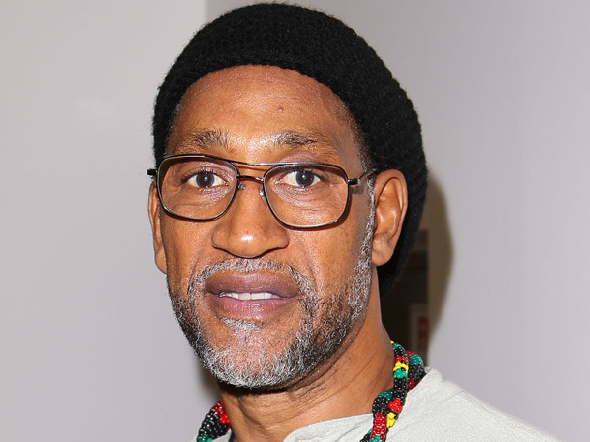 dj kool hercafrika bambaataahip-hop一词是由两个分开的黑人俚语