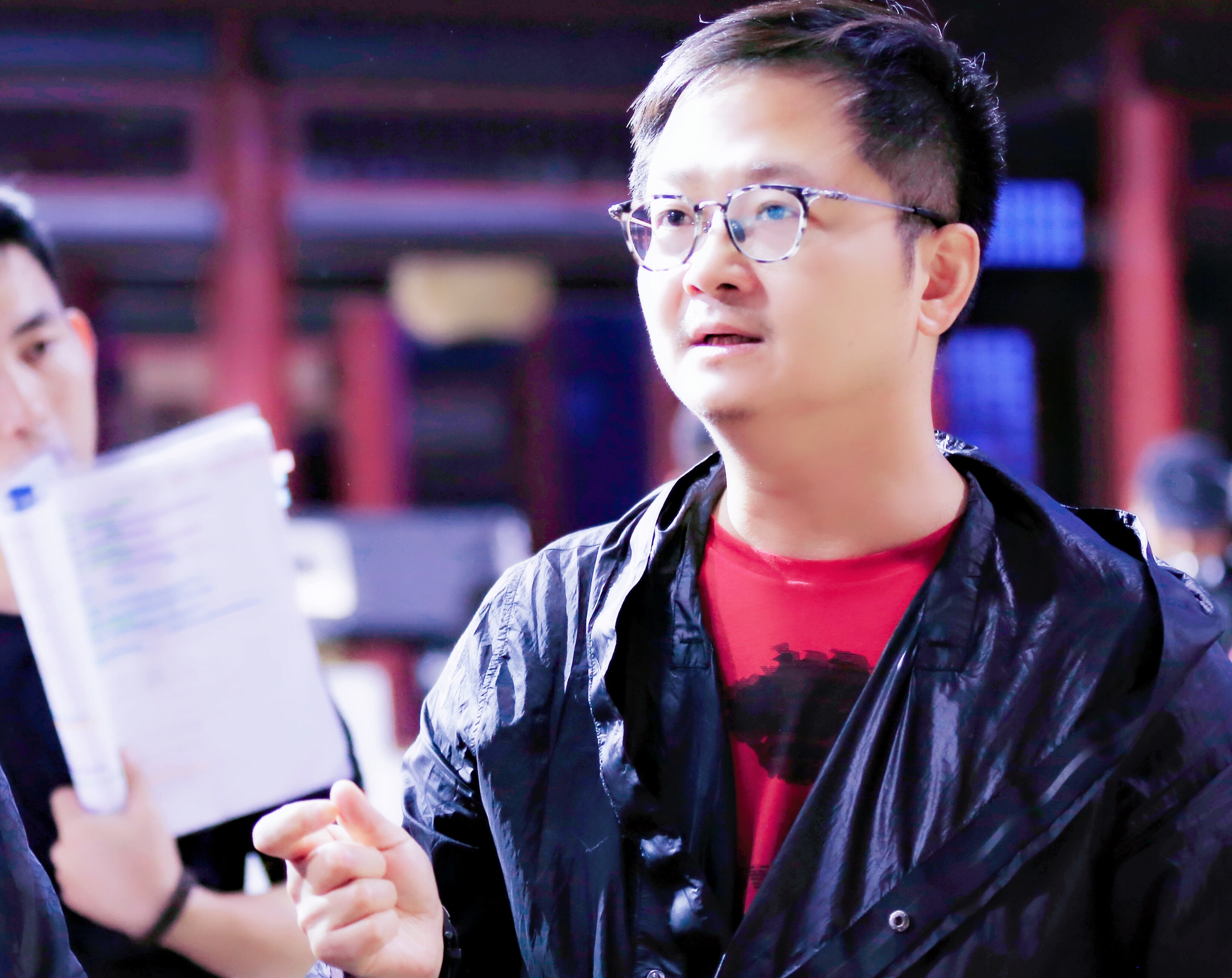 《鹤唳华亭》象山热拍 导演杨文军剧组庆生