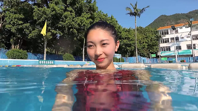 夏日清凉泳装美女带你游东莞观音山水上乐园