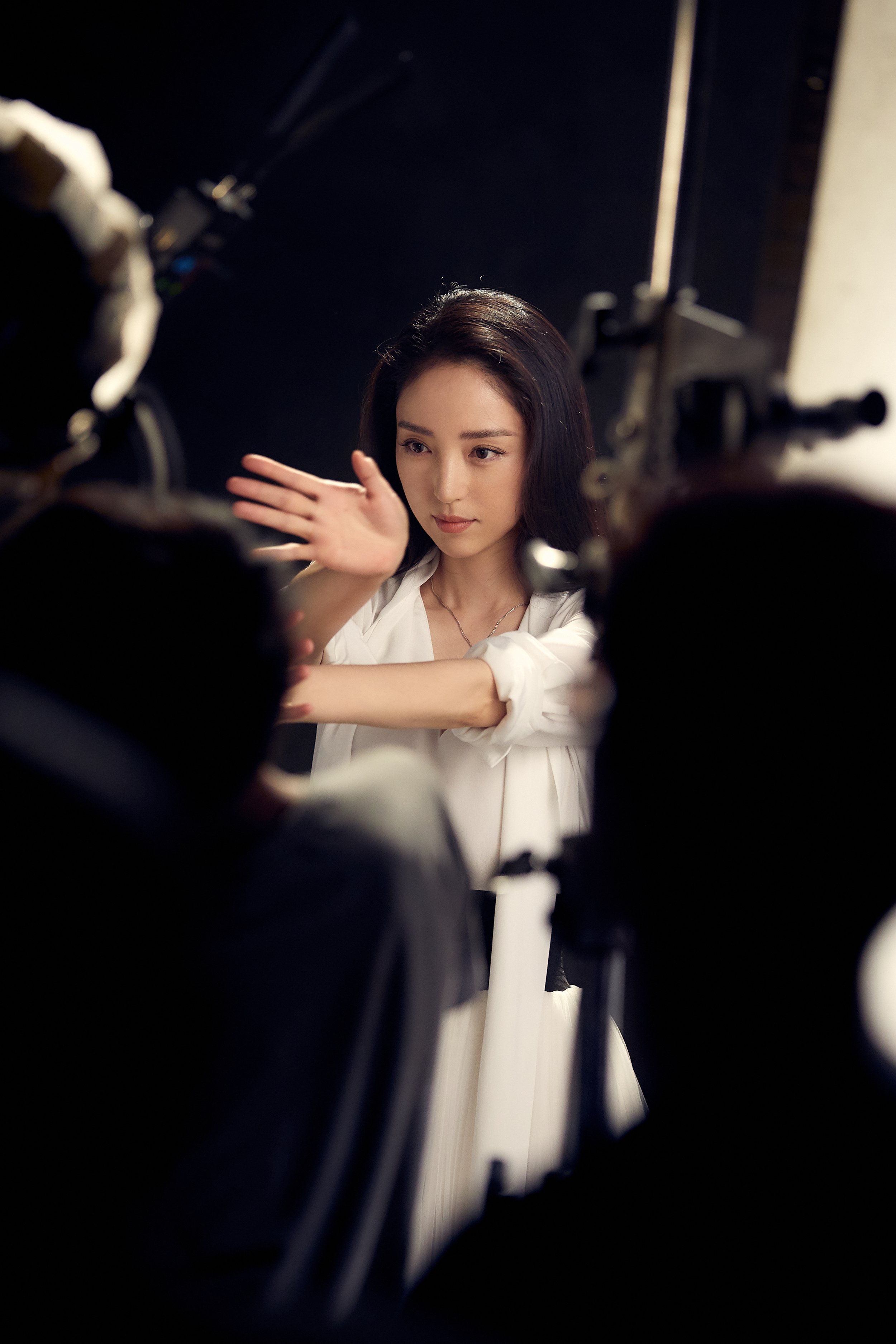 董璇最新广告花絮曝光 尽显专业舞者风范