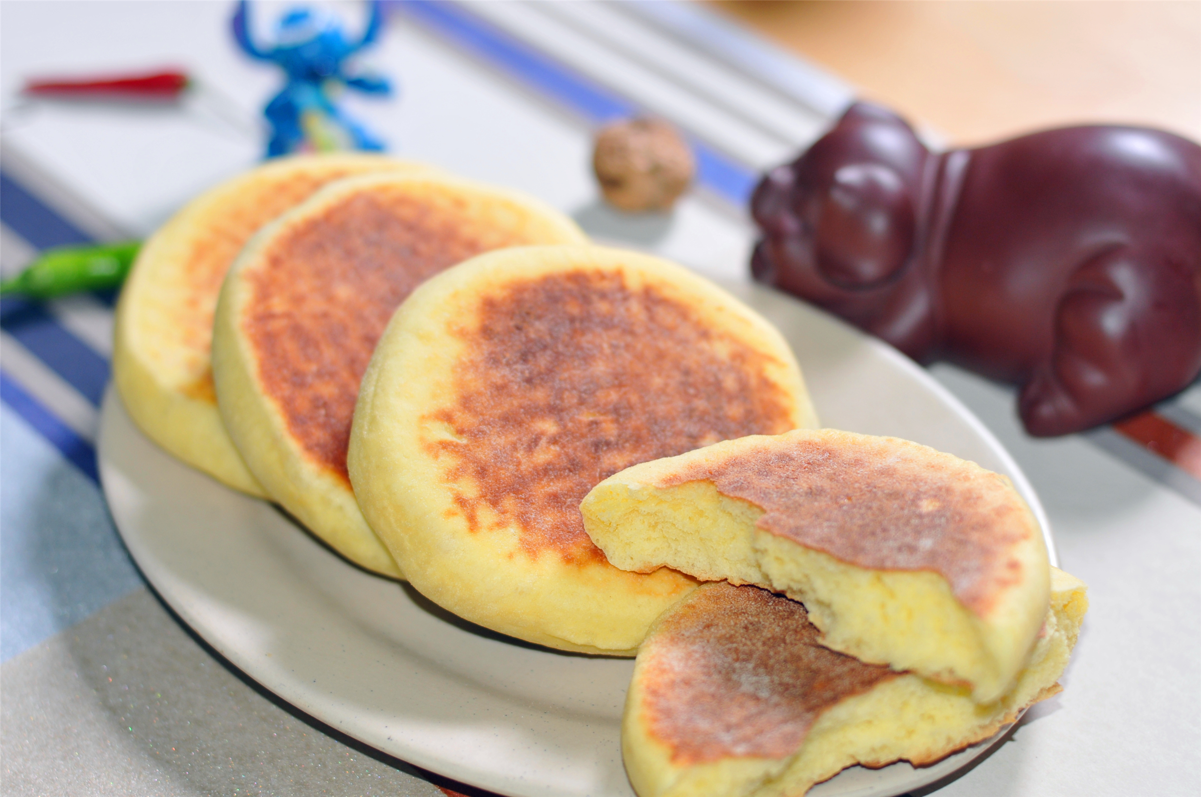 美味的家常鸡蛋发面饼就做好了,蓬松暄软,营养健康,妈妈的味道,看到这