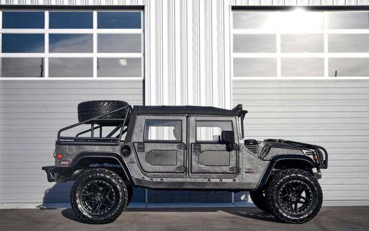 悍马h1卷土重来,外观霸气碾压奔驰g级,无奈内饰太寒酸!