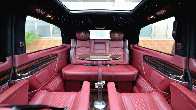 奔驰v260l七座豪华内饰改装黑檀木星空顶