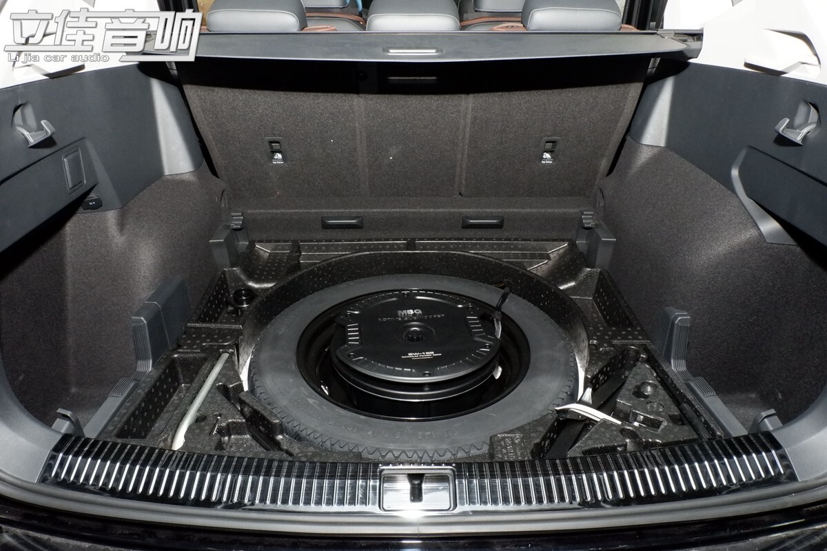 mbq备胎炮安装效果.