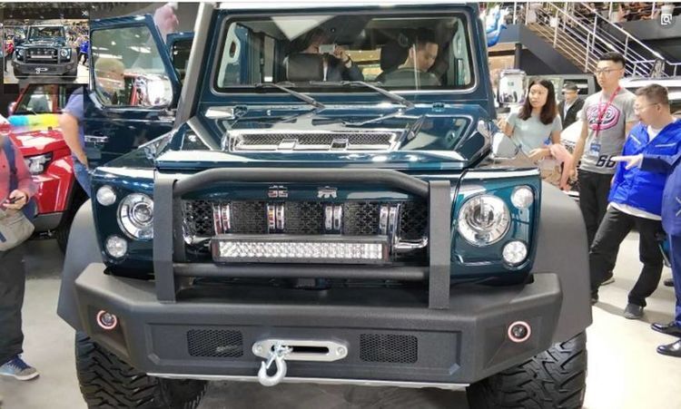 国产越野车中的真汉子,光轱辘就有6个,气场完胜奔驰