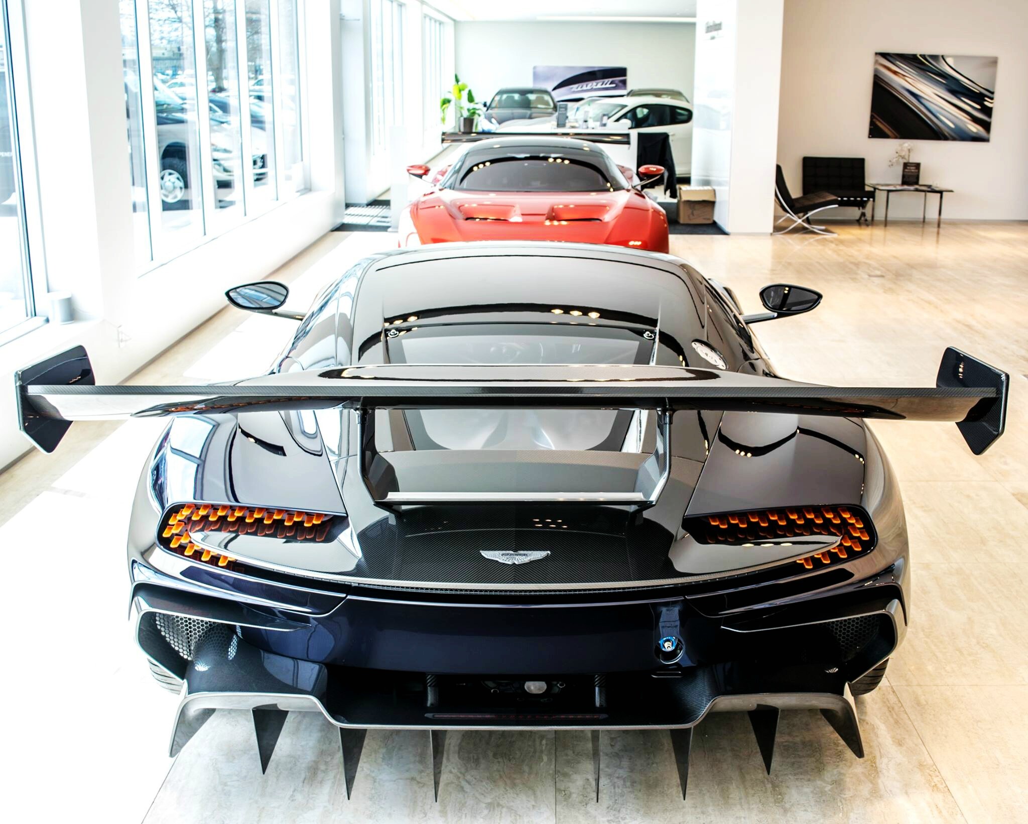 全球限量24辆 阿斯顿·马丁vulcan 火神,这就有两辆!