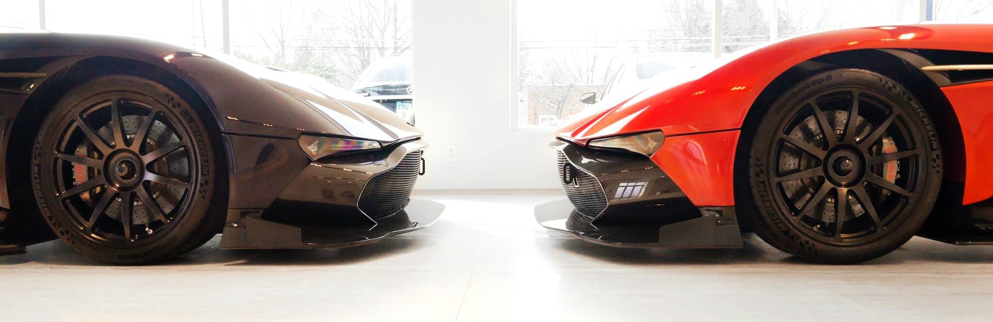 全球限量24辆 阿斯顿·马丁vulcan 火神,这就有两辆!