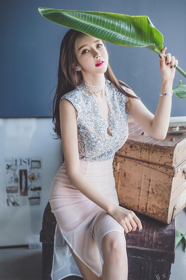 高贵中尽显气质,特别显女性的身材,看上去更加高挑