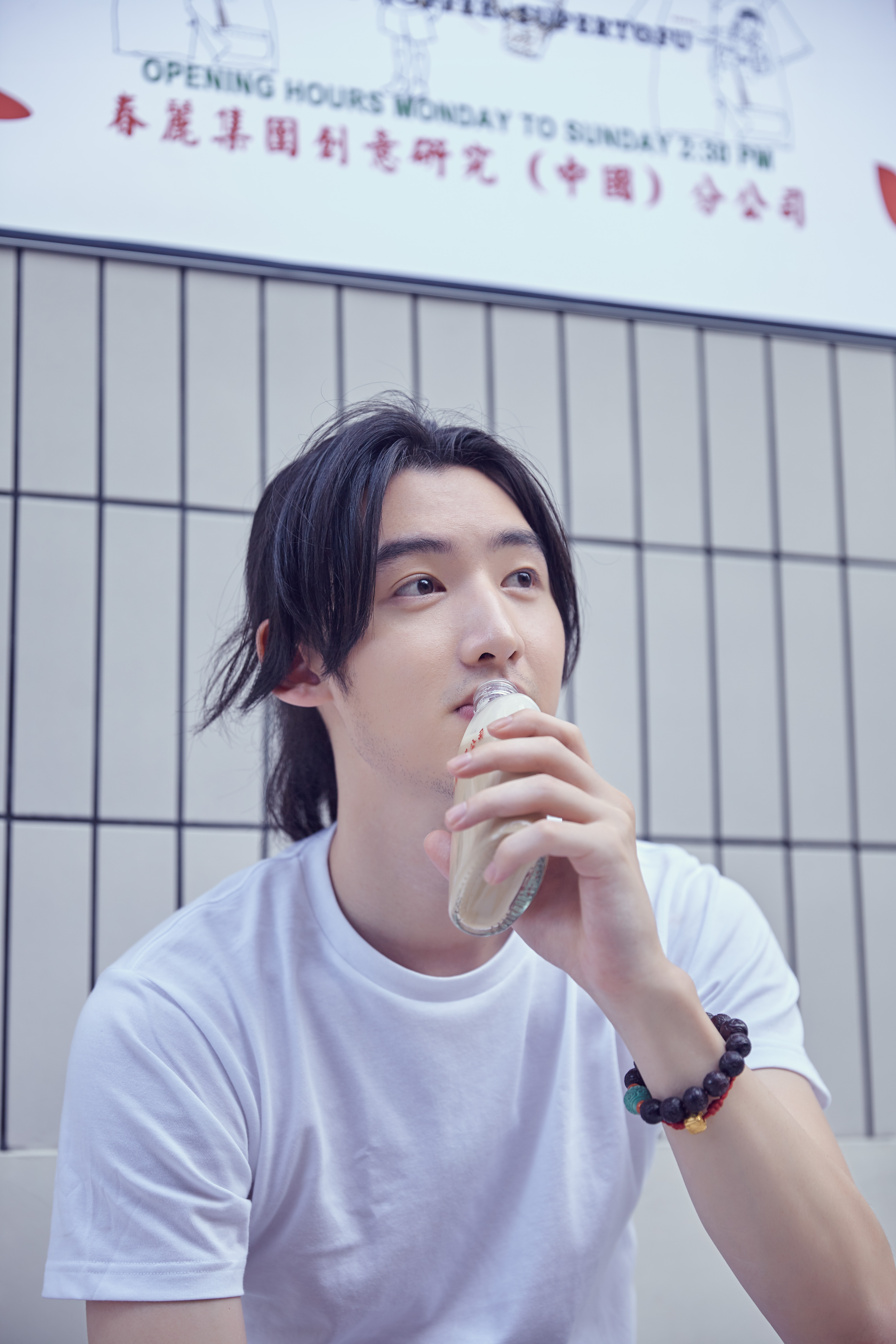 陈鹏万里港风写真 简约格调魅力依旧