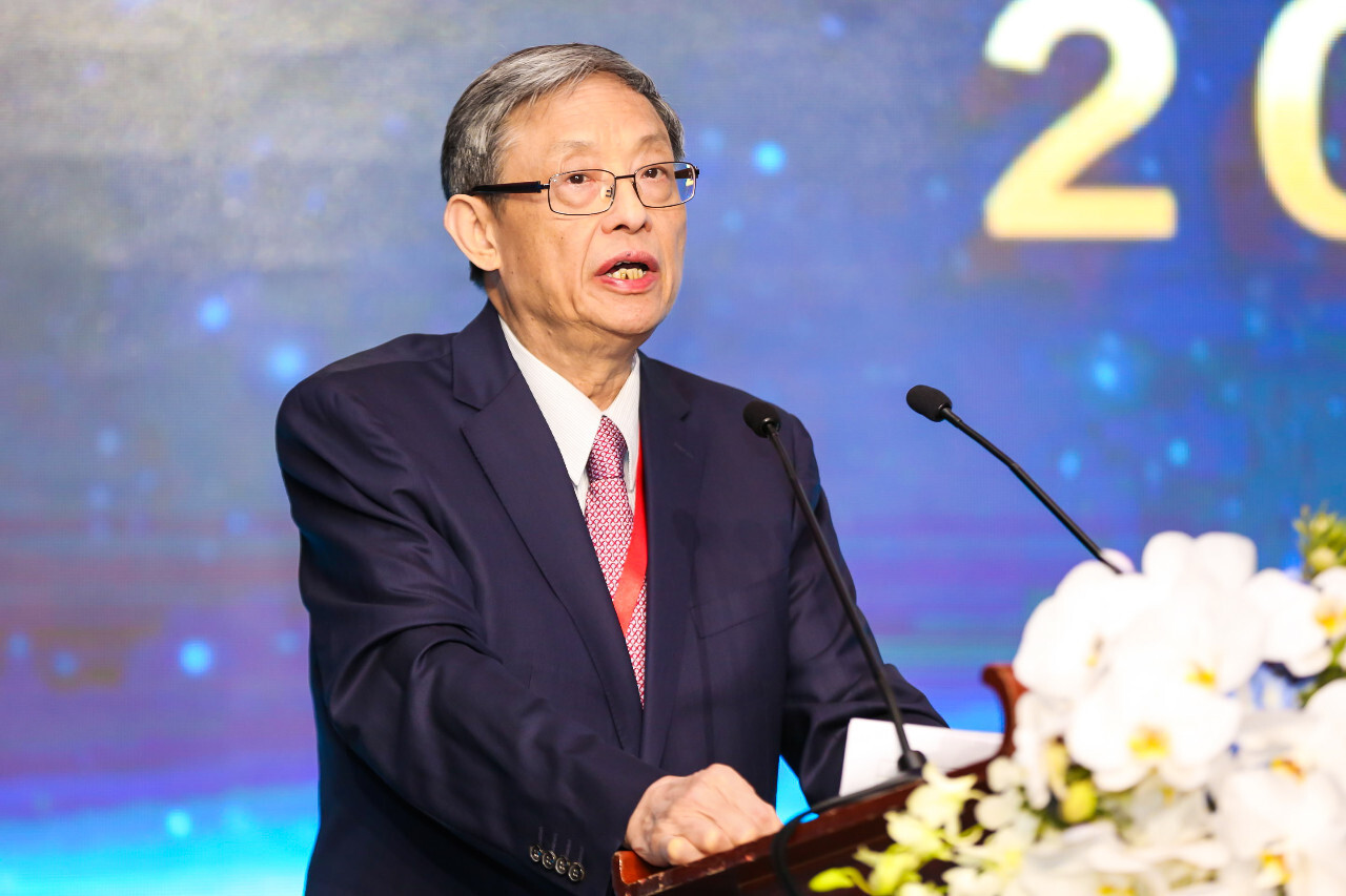 22"恒昌汇财 周文重:亚洲经济体按过往方式发展已经行不通_凤凰网财经