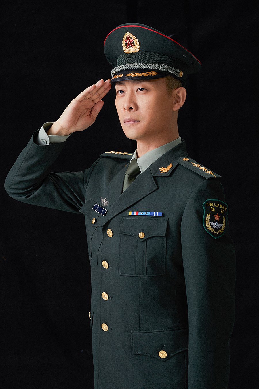 张译独唱全军征兵曲为征兵打call获人民日报肯定