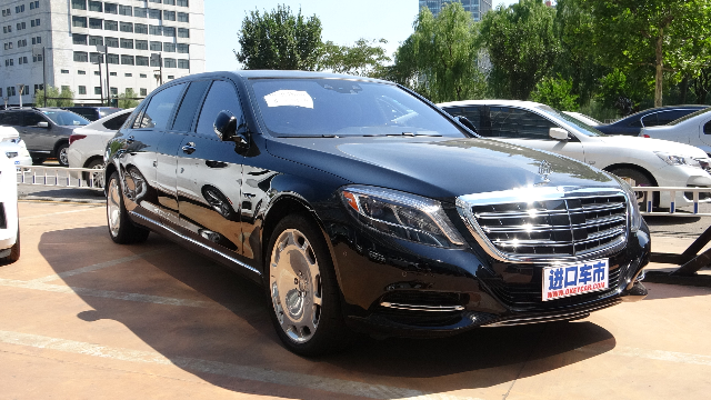 奔驰迈巴赫s600pullman 防弹车 视频赏析