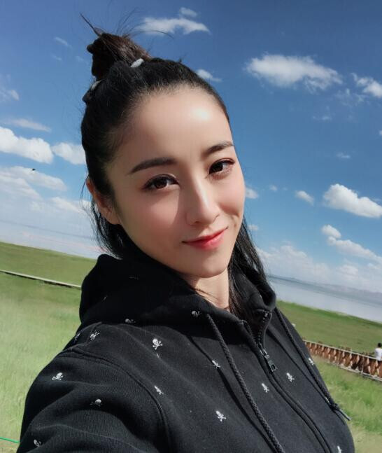 她是张艺谋再婚超生事件第一爆料人,当年被质疑炒作