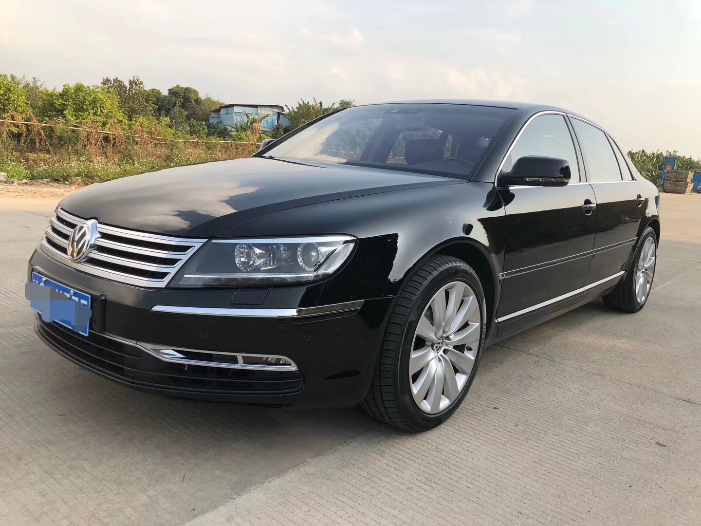 黄江二手车大众辉腾6.0t绅士豪车,宾利同级别,低调奢华有内涵