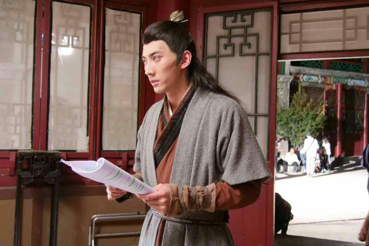 《虎门镖局》剧组演员日夜交替辛苦拍戏!一部令人赞叹的武侠动作影片!