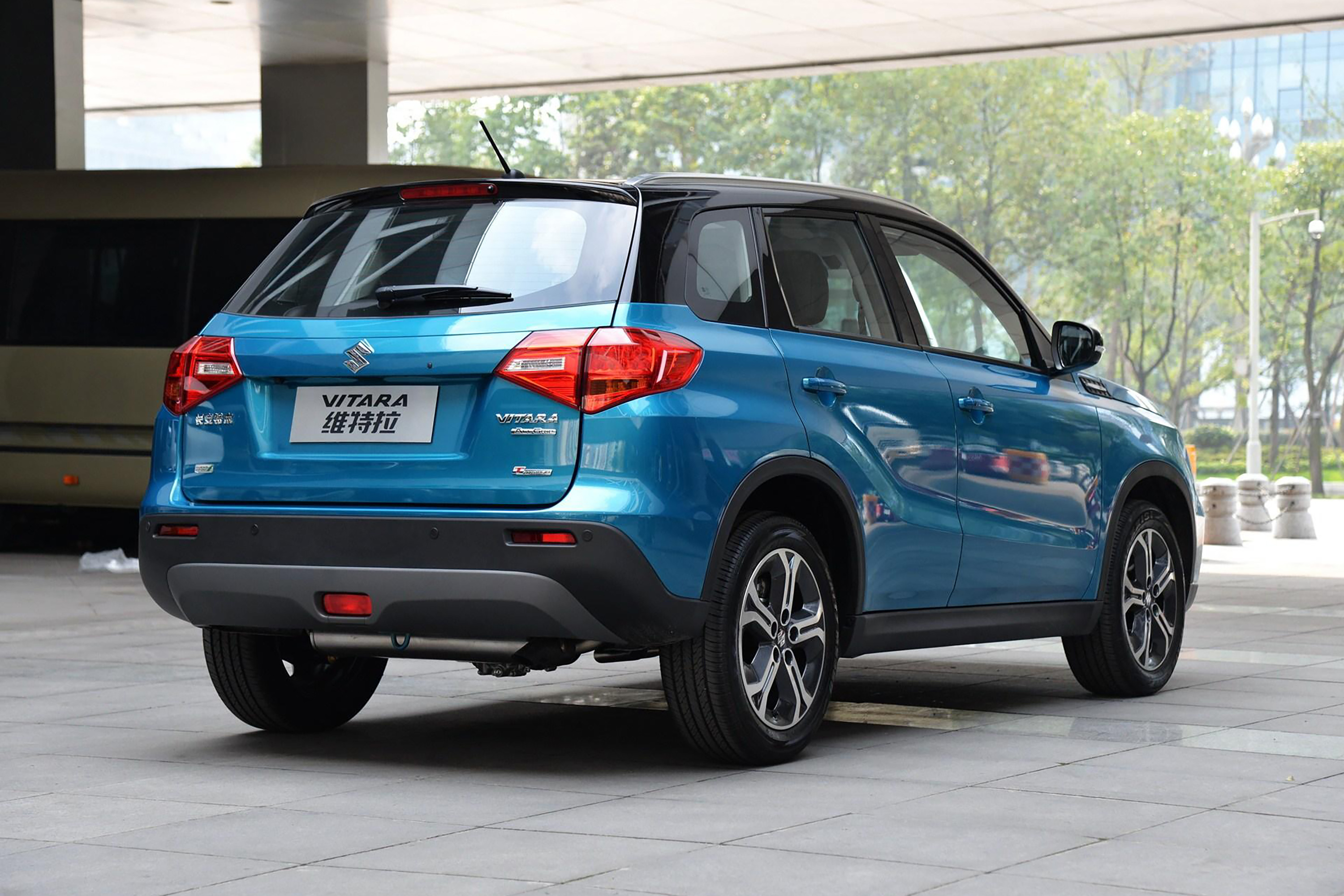 落雨大水浸街心里没底20万以下这些四驱车最值得推荐